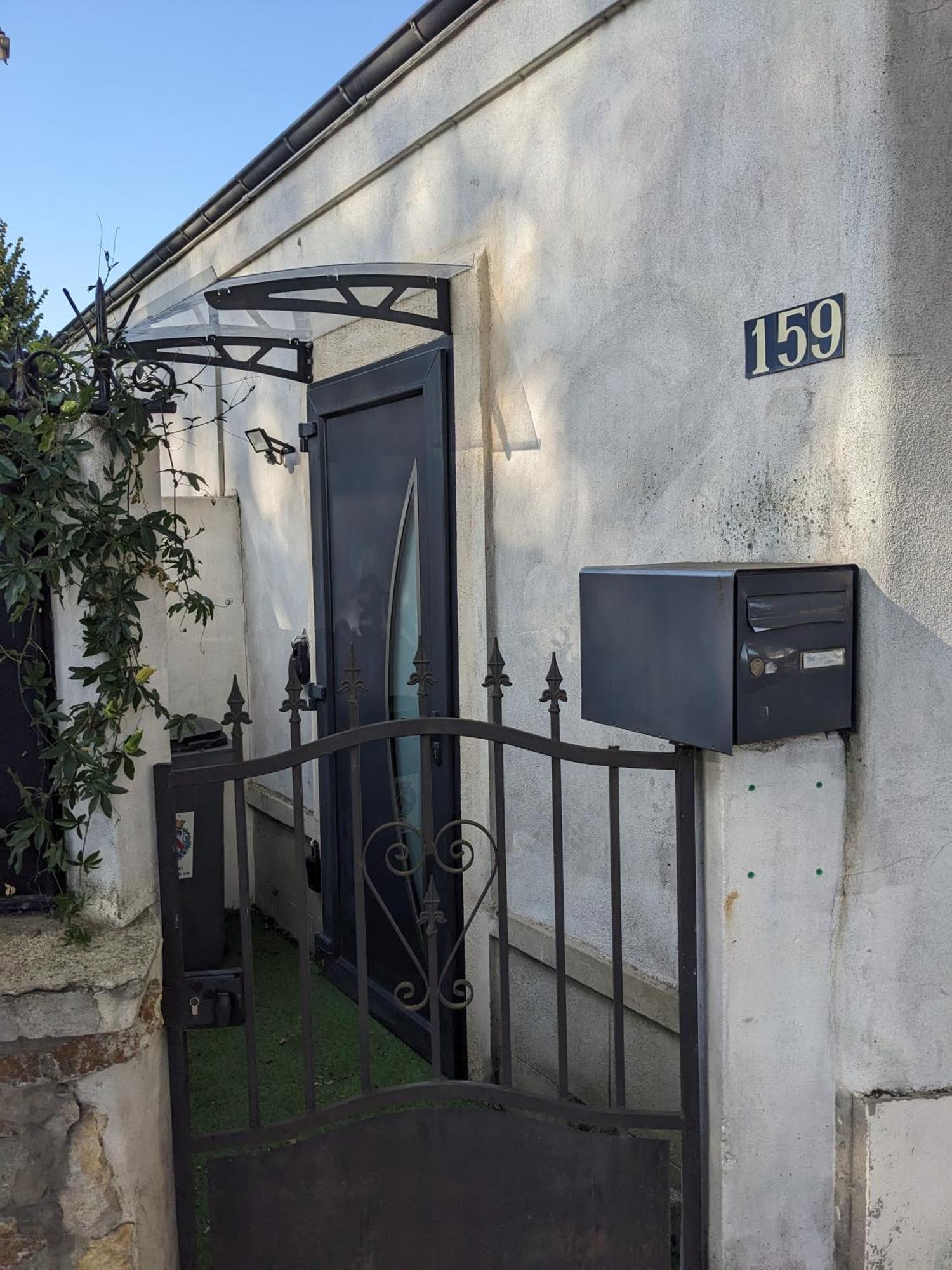 L'Escale Balneo'Romantique - Loveroom - Jacuzzi & Petit Dejeuner Villiers-sur-Marne Exterior foto